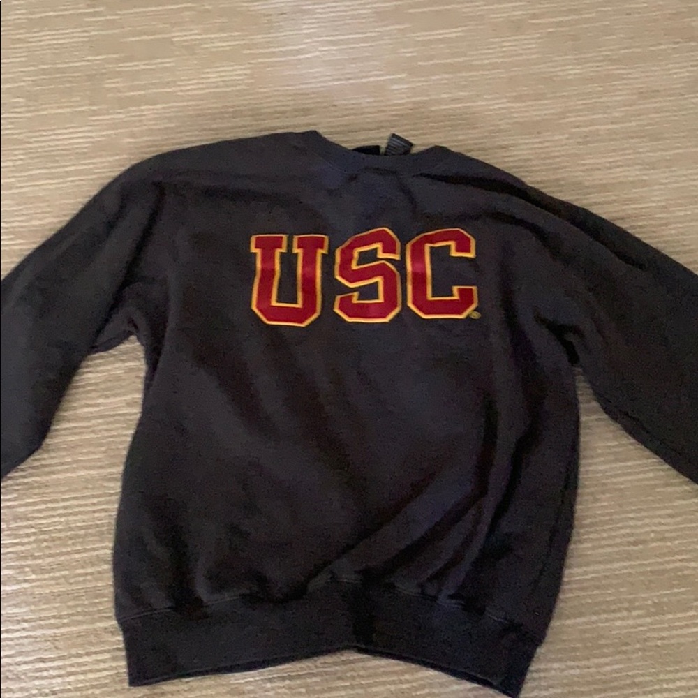 USC sweatshirt